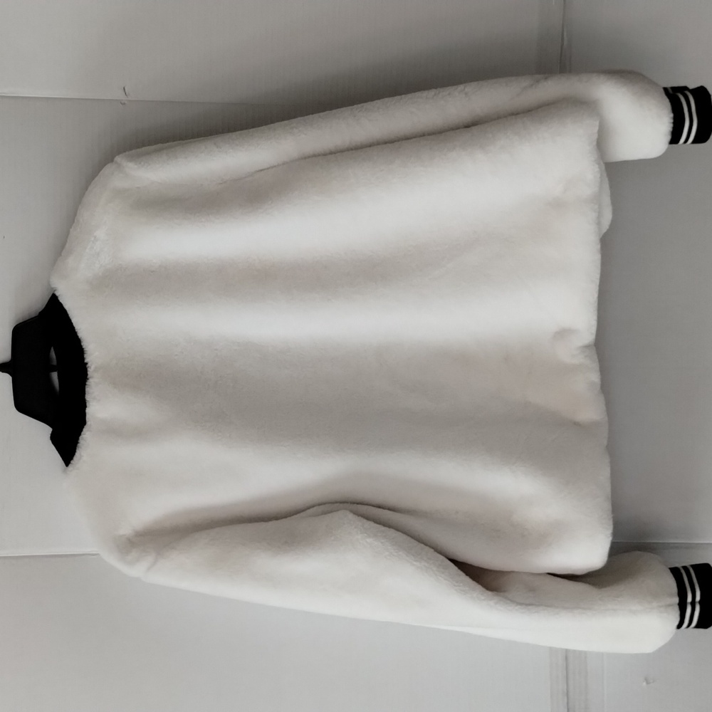 Disney Mickey Mouse white faux fur toggle jacket SZ XL cropped fluffy soft cozy - Picture 5 of 11
